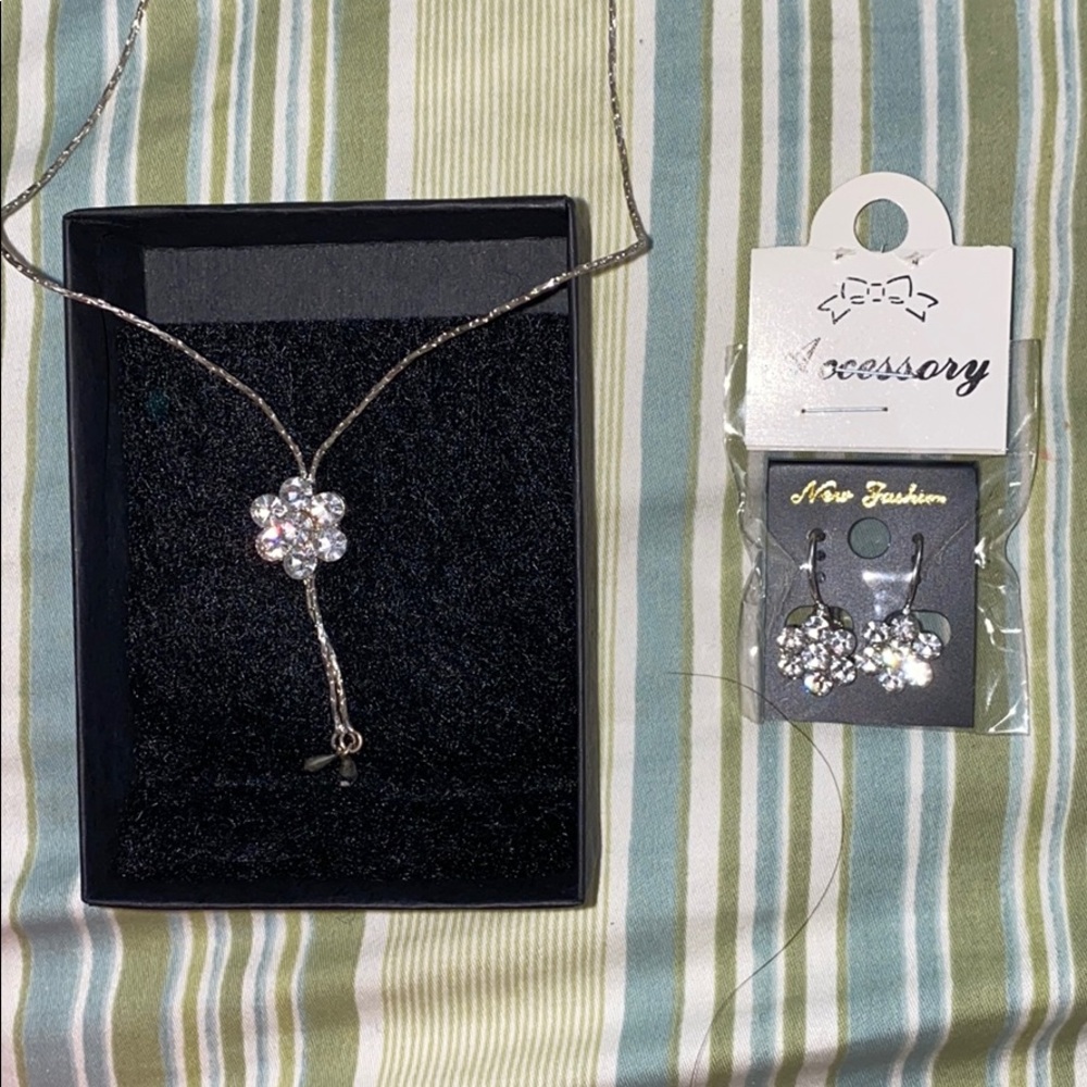 Flower Rhinestone Earring and Necklace Set